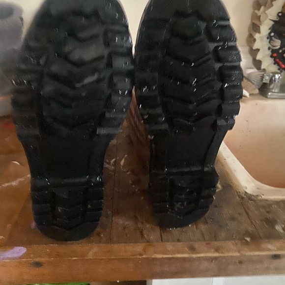 Authentic Burberry Rainboots - Picture 2 of 5